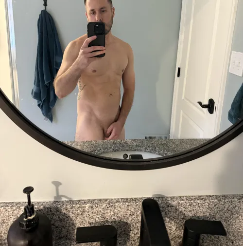 Thumbnail Best Way to Start the Day: Join StiffFlex69 for a Little Cardio in the Shower | ladybonersgw