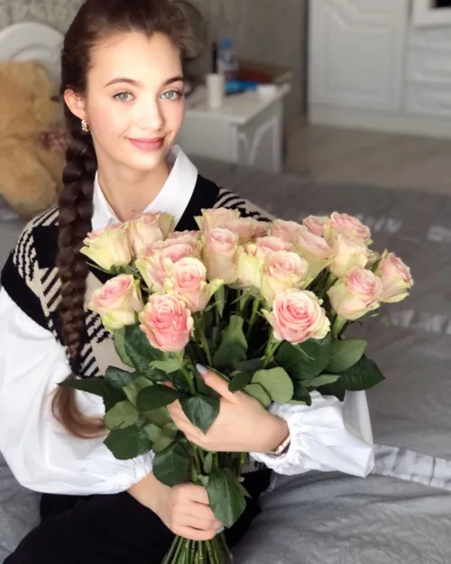 Thumbnail Yana Kozlova: Explore the World of Accomplished_Fix3613 in PrettyGirls