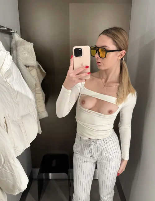 Thumbnail Mesmerizing Fitting Room Selfies by GoodVibeGirl