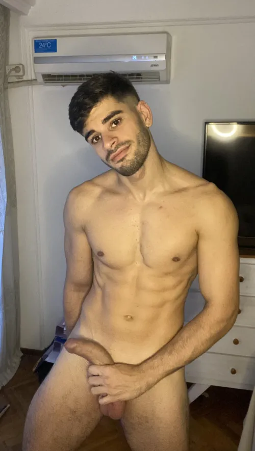 Thumbnail temptationking Showcases Uncut Argentinian Cock for MenGW