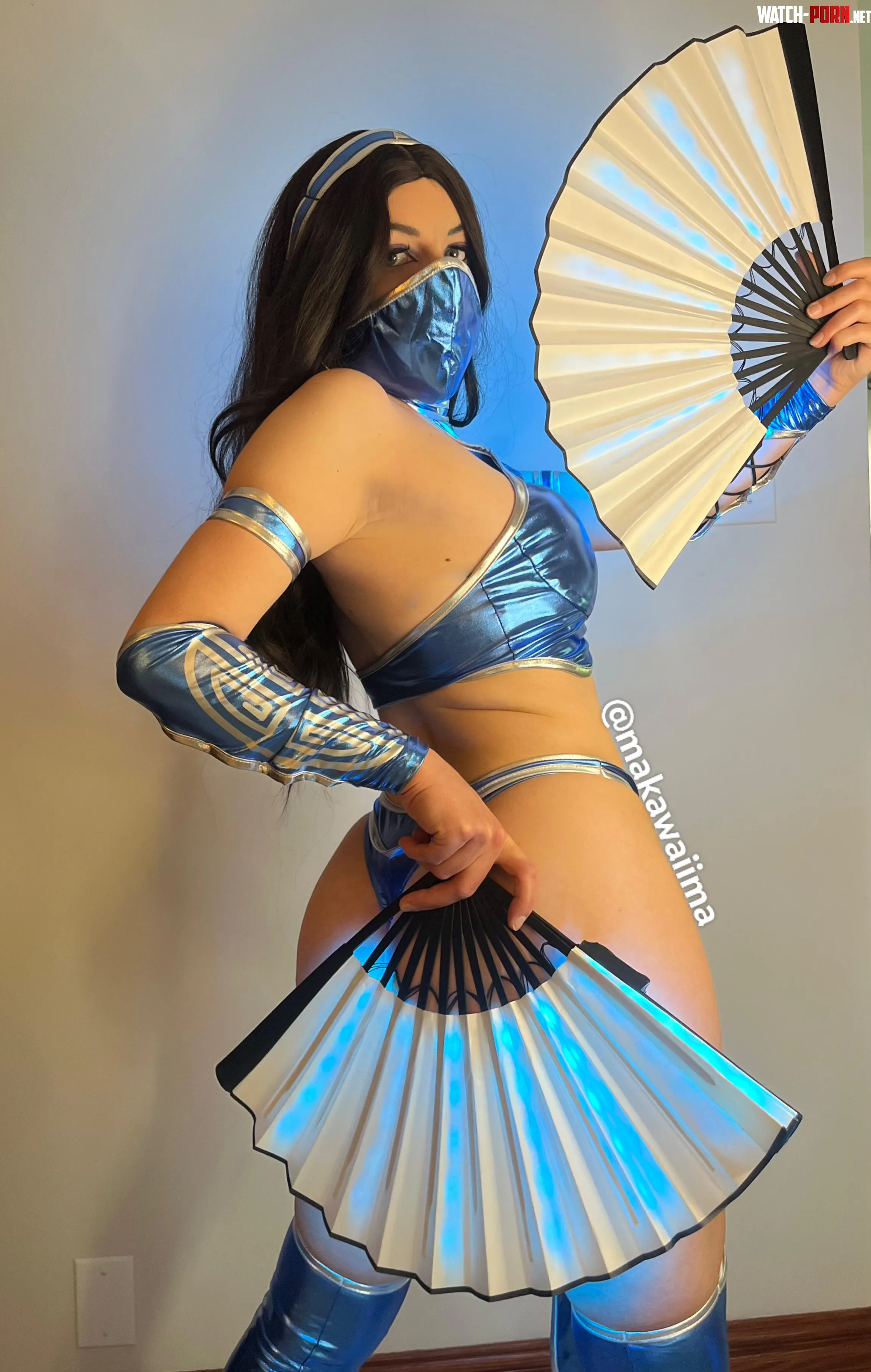 Kitana from behind by Makawaiima by InformalShift7825