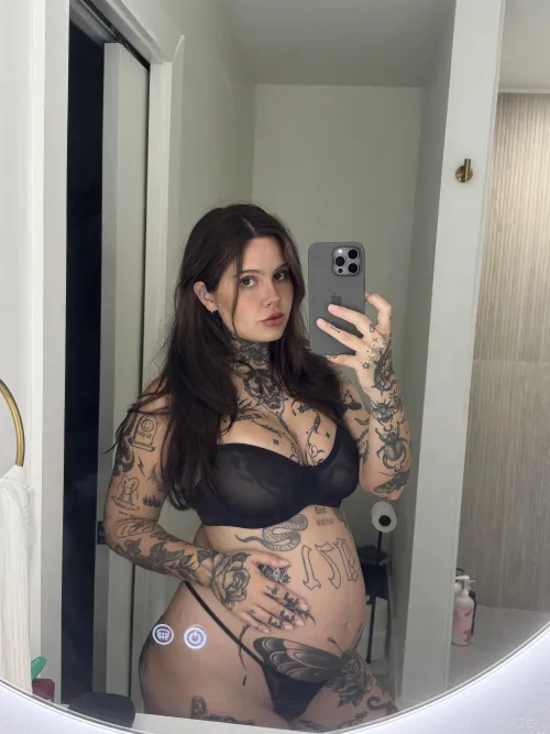 Thumbnail Satisfy Your Cravings: 'Would You Admire to Suck on My Pregnant Tits' | SpicyxxBunny