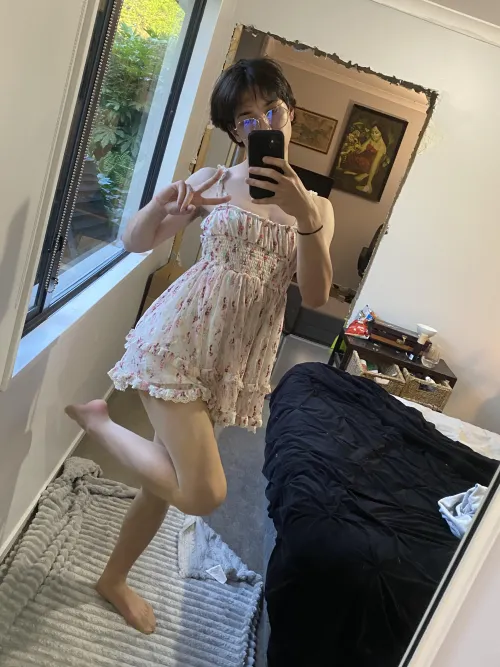 Thumbnail Exploring the allure of Pretty boys in pretty dresses | femboy