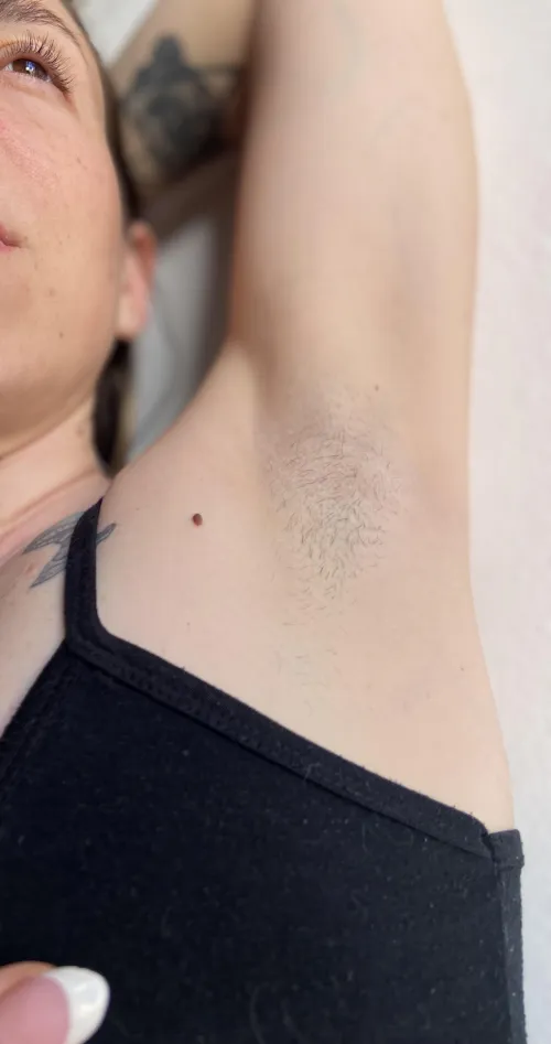 Thumbnail Dive into armpitfetish with 'Can you get closer to smell and kiss my armpits' by vstelar