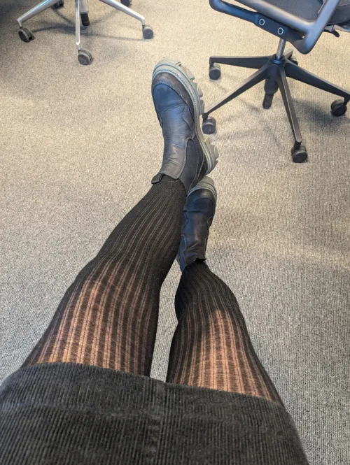 Thumbnail SubNerdette's Office Chronicles: Why Did My Pantyhose Get all the Attention?