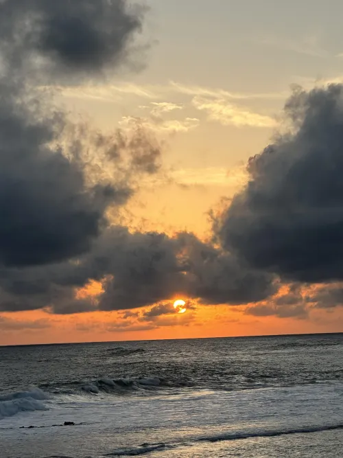 Thumbnail Discover the Beauty of Galle Sri Lanka Beach by Maleficent_Storage26