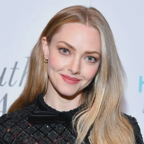 Thumbnail JumpySignature5588’s Allure: The Enigmatic Amanda Seyfried