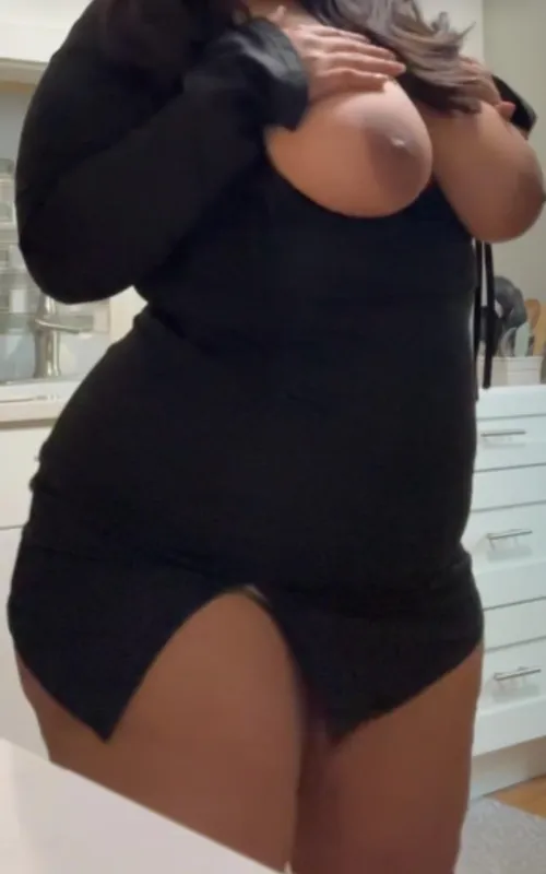 Thumbnail FattyKittyMeow's Little Black Dress Story from GoneWildPlus