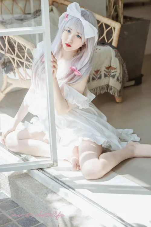 Thumbnail Sagiri Izumi Cosplay by Jina Han: A Stunning Portrayal