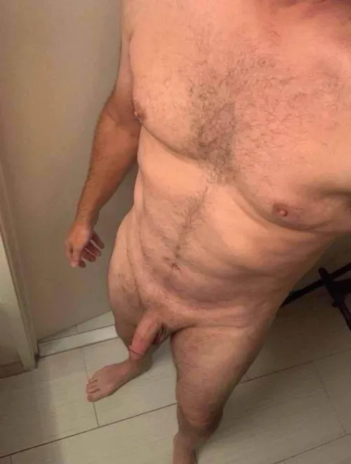 Thumbnail Ill_Amount2717 Bares Normal Dad Bod in m476ft190 Shot