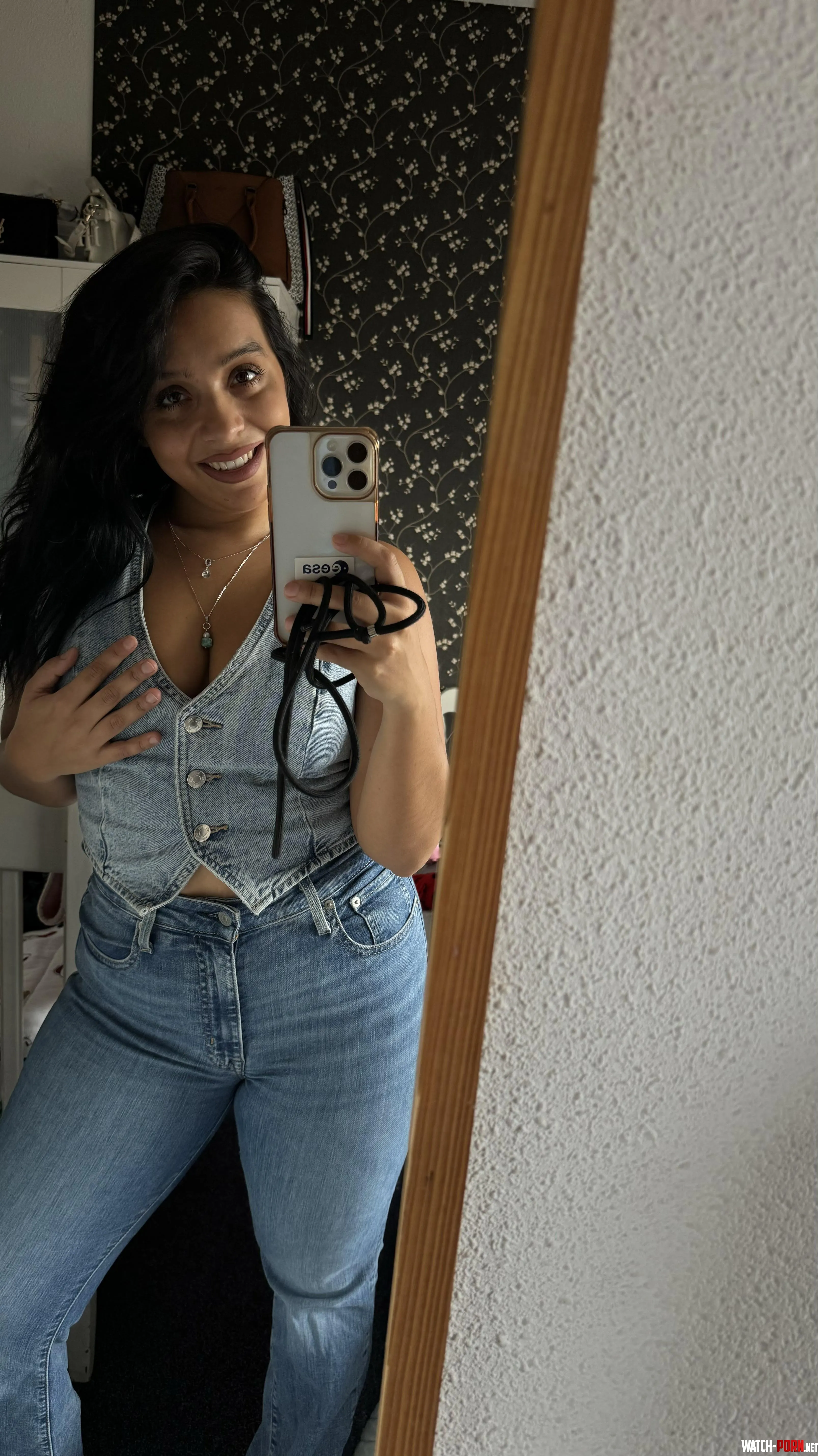 I think jeans make the woman always sexy  by Galadriel69_