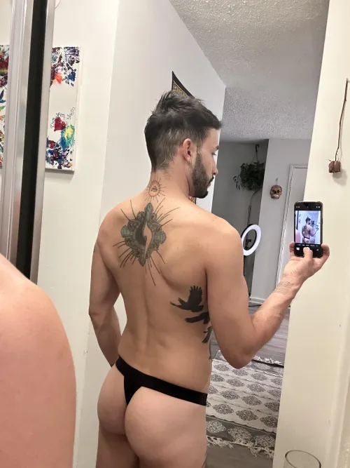 Thumbnail Mirror Selfie: A Captivating Shot by notorious_dani_boy in GaybrosGoneWild