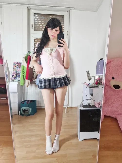 Thumbnail Fashion Dilemma: tifagirlx's Date Outfit Decision in Sissies Category