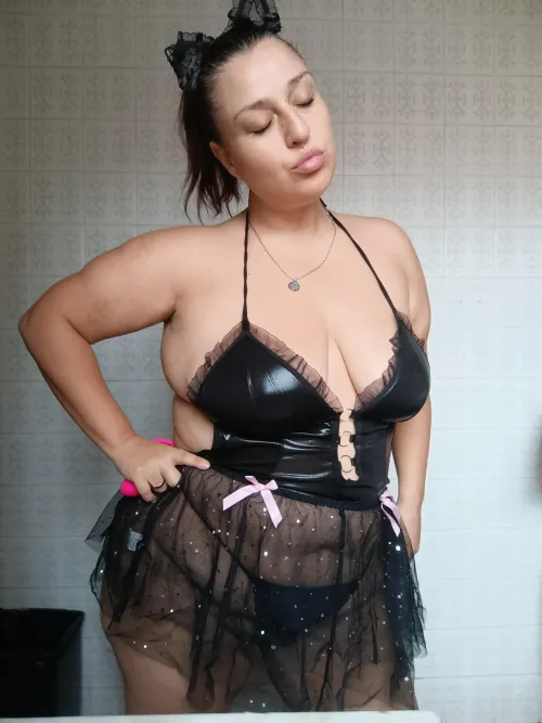 Thumbnail Unleashing Your Feline Side with ladycronaxx | BBW