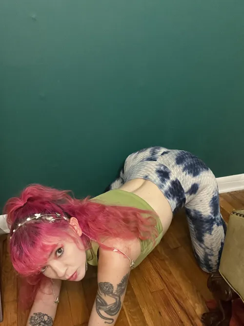 Thumbnail Rate My Arch: YogaPants Content by LilRedVelvettt