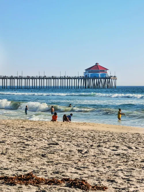 Thumbnail Discovering Huntington Beach, CA: A Must-Visit Destination | By JPEG_mobileFan | beach