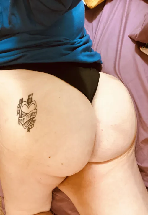 Thumbnail More Ass Than You Could Handle: Unveiling Stuffers with Tattoosaretrashy0907