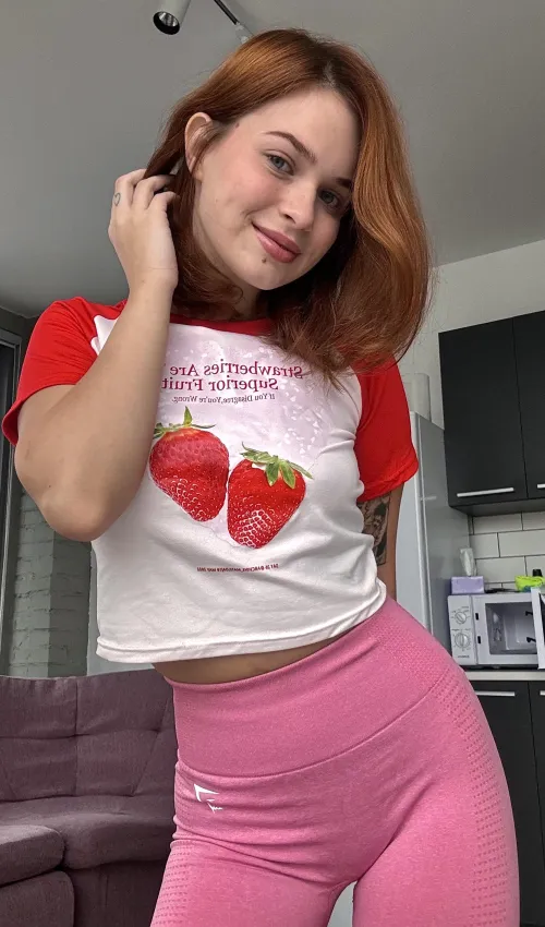 Thumbnail Feeling Extra Fruity Today: Summery Look in Croptop - innocentri