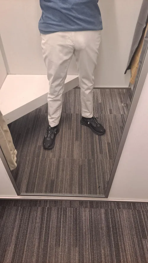 Thumbnail Bulge Experiments: Adventures in Trying on White Pants by 0to152