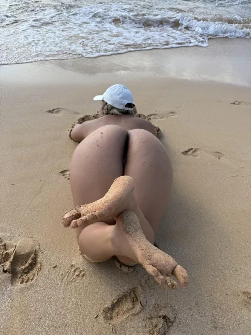 Thumbnail Exploring Desires with 420lexisexi in ButtsAndBareFeet