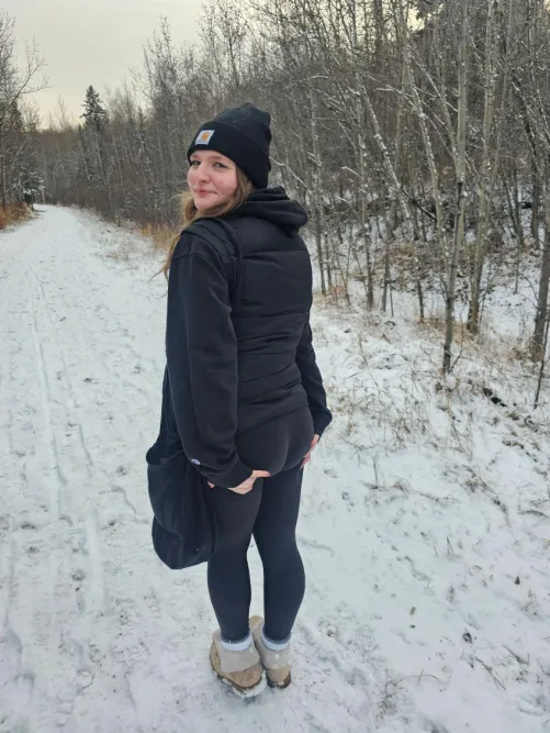 Thumbnail Snowy Vancouver Adventure Update by laylawintersss in the Yoga Pants Category