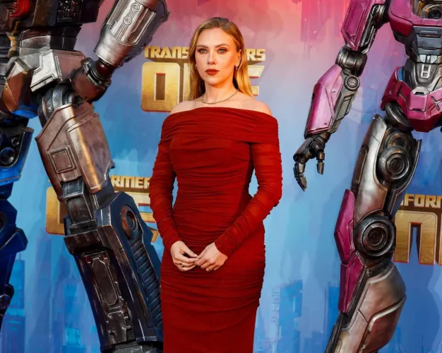 Thumbnail All About Scarlett Johansson by blasterpiece in gentlemanboners