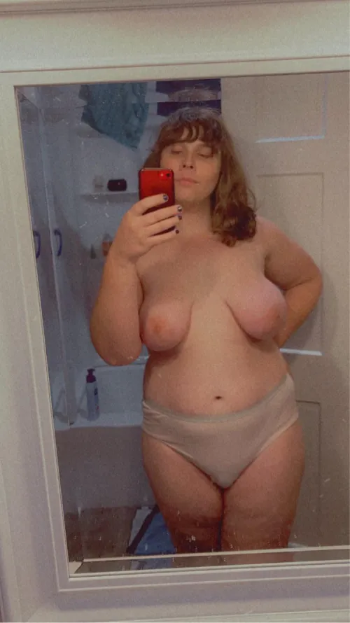 Thumbnail Embracing Chubbiness - Juniper_Haze Shares Self-Love Journey