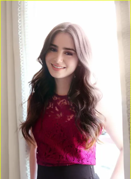 Thumbnail Unveiling Lily Collins' Beauty by ChanLYN93 | PrettyGirls Category