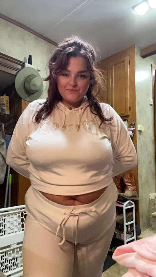 Thumbnail Chubby Fashion: Rating My New Outfit - Bigtits46306