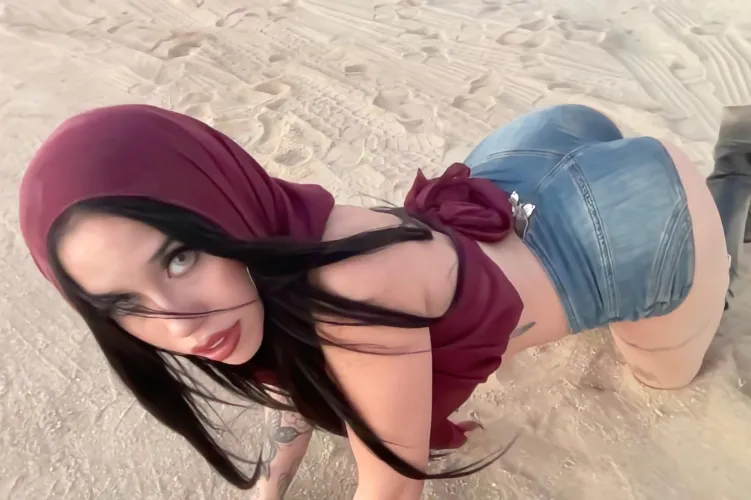 Thumbnail Sex at the Beach? PunkGirls' Bold Experience by Gothbabygirl_666