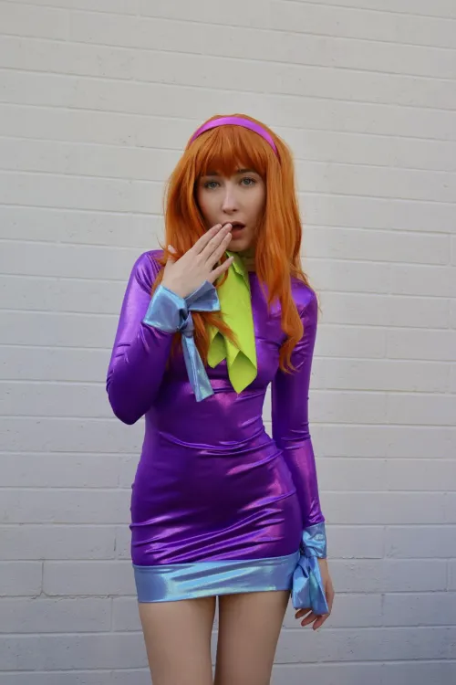 Thumbnail Daphne Cosplay Spotlight by Skylar Shorts