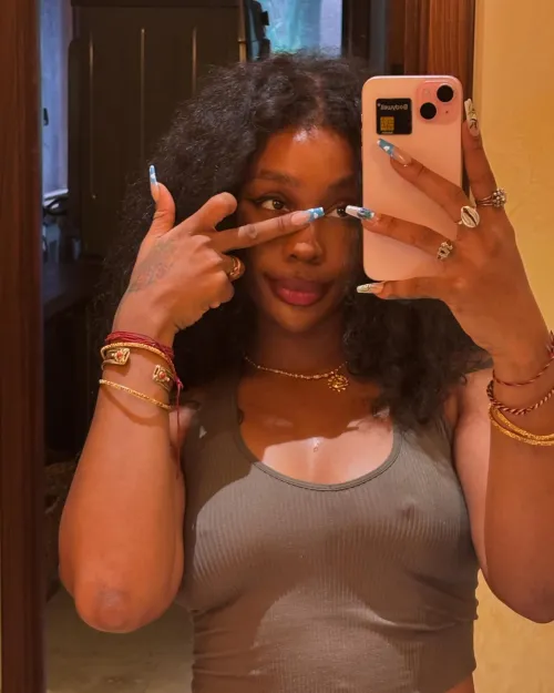 Thumbnail SZA: A Bold Icon in HipHopGoneWild | Ooperatur