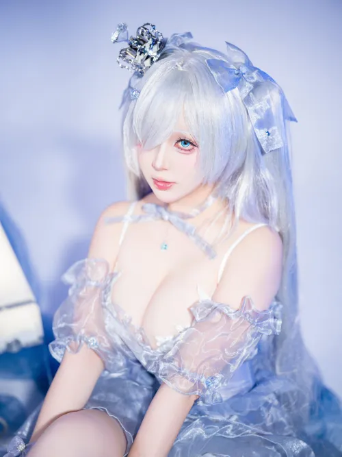 Thumbnail Enchanting Cinderella Glass Princess Cosplay by NIKKE