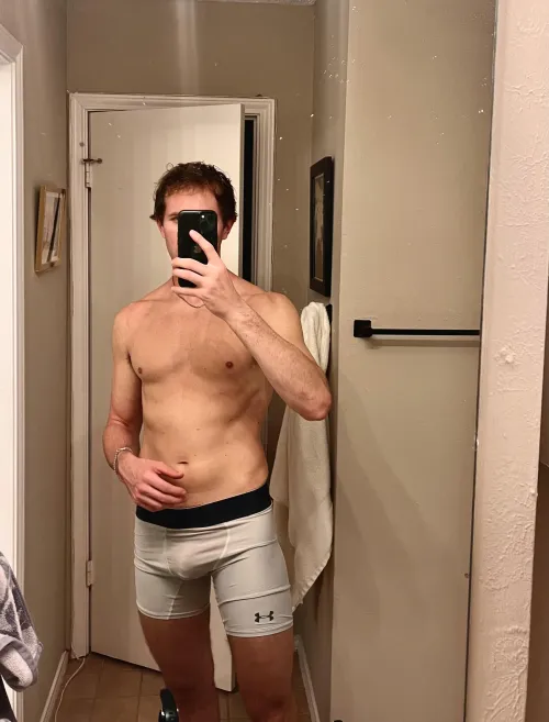 Thumbnail CycleAdvanced4381's Post-Gym Bulge: A Revealing Sight