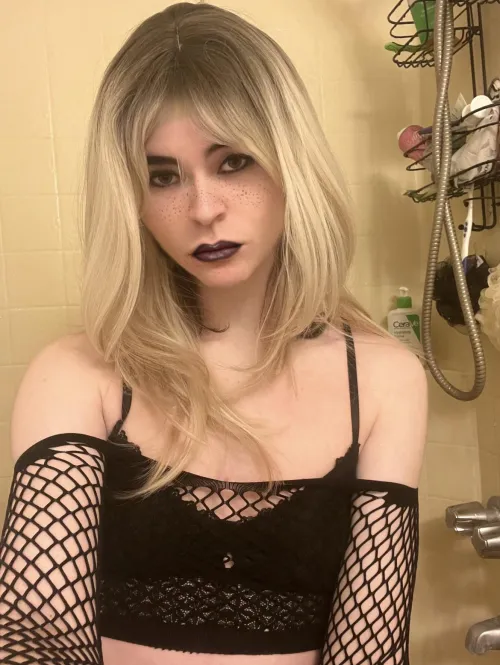 Thumbnail Tempting Allure: Explore the World of Goth Femboys