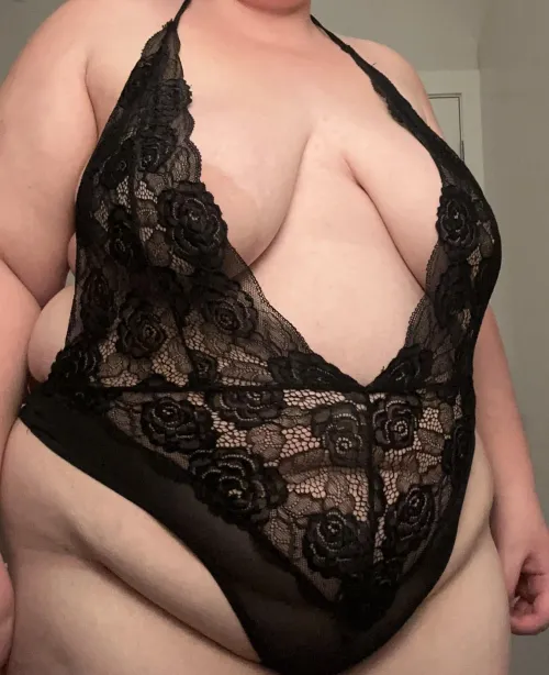 Thumbnail Weirdasshaikugirl's Plea: Take Off This Lingerie in BBW_Chubby Bliss