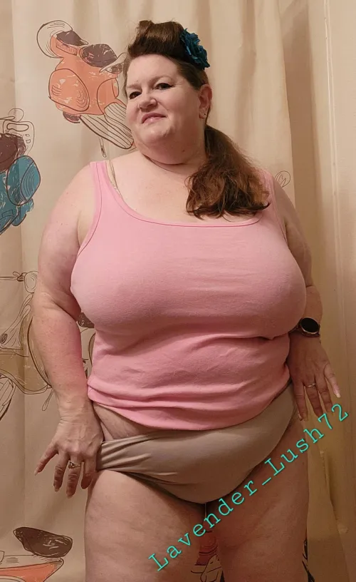 Thumbnail Lavender_Lush72 Celebrates Big Tits and Granny Panties