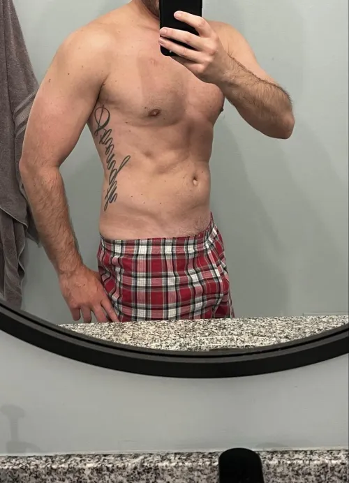 Thumbnail StiffFlex69 Seeks Shower Buddy in hotguyswithtattoos Content