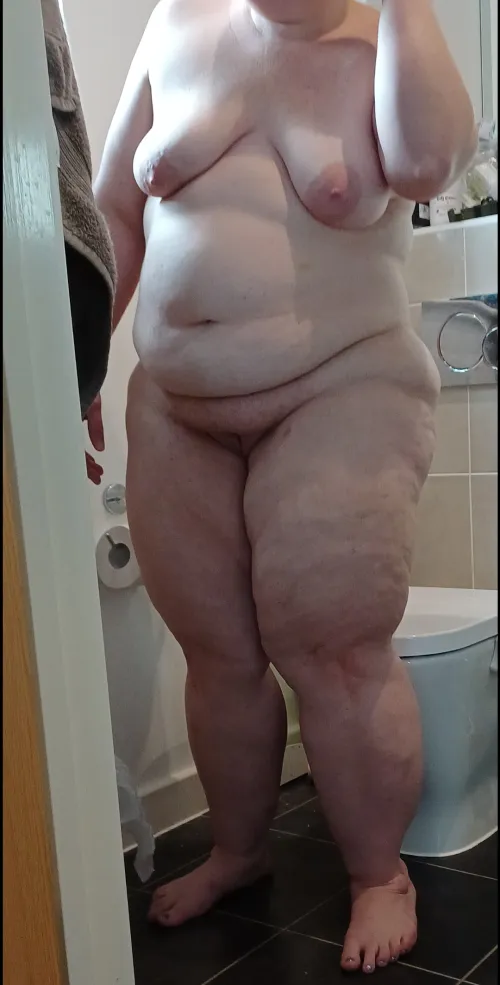 Thumbnail Sexy at 40: 40F, 52, 220lbs Confidently Nude