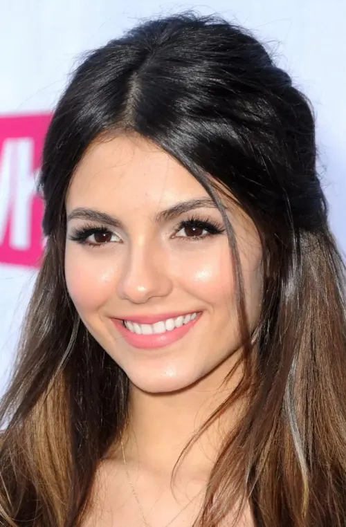 Thumbnail Iconic Beauty: Spotlight on Victoria Justice | Far-Confection-1101 | PrettyGirls