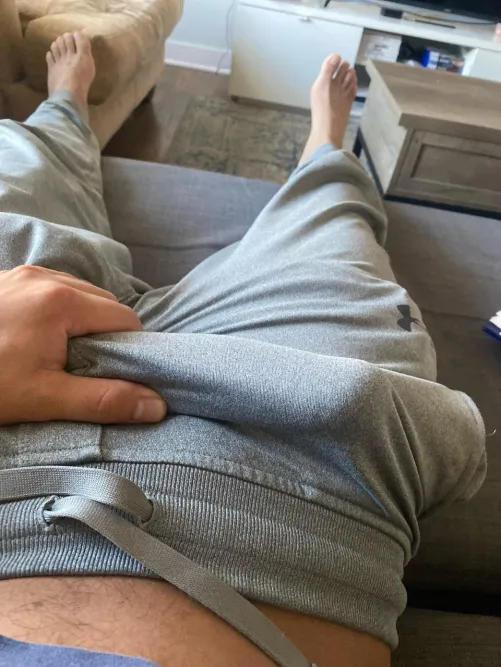 Thumbnail Age 29: Unwinding with Bulges Enthusiast's Relaxing Post