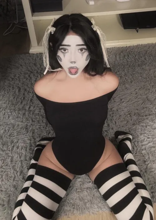 Thumbnail -littlelia: Bouncing on Dick - Confessions of a Goth Slut