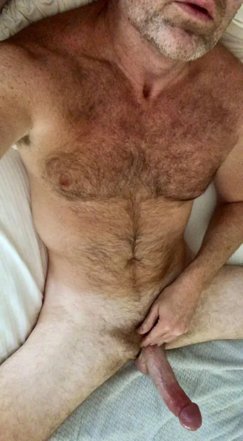 Thumbnail Tall and Hairy Tales: Illustrious-Flow2736's Journey in insanelyhairymen