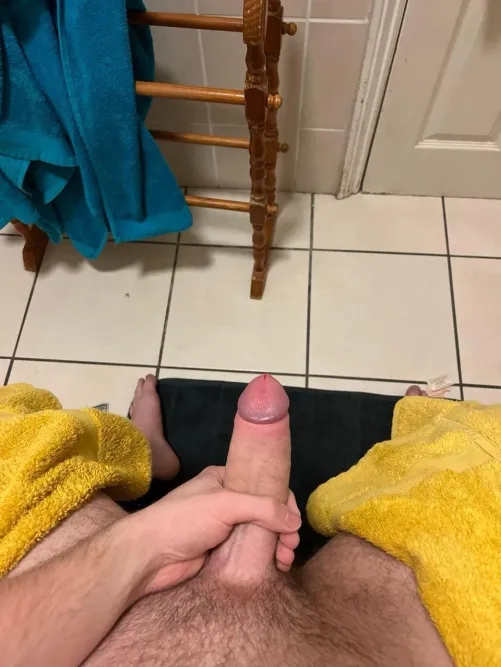 Thumbnail Seeking Assistance: Anyone Wanna Help Out? by Feeling_Touch- in GaybrosGoneWild