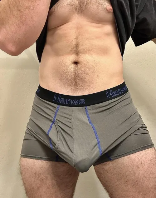 Thumbnail Walking Around with a Bulge: Bold GayBros Discussion by DaHandsomeBoy3