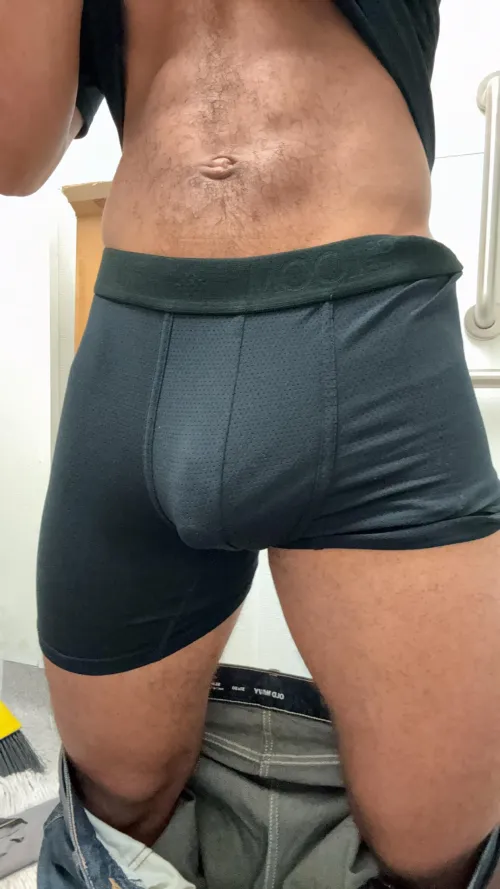 Thumbnail Work Appropriate Bulges: Inside mikexxx74's Wardrobe