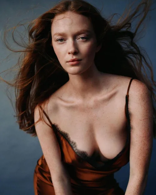 Thumbnail WadeWilson9012 Explores the Beauty of Larsen Thompson - RedheadedGoddesses