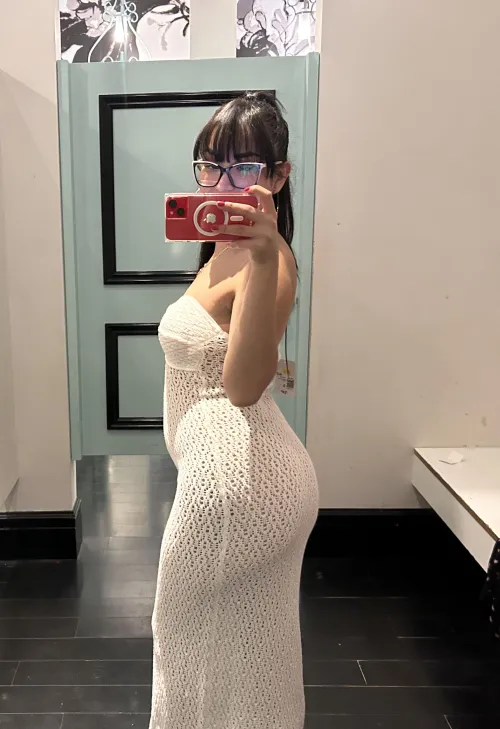 Thumbnail chiquiis: Feeling Cute in a Dress – A Captivating Moment