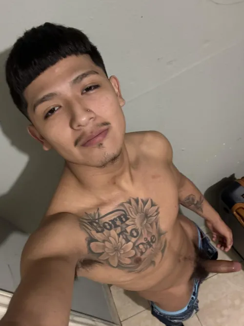 Thumbnail TheonlyodiOF Explores 20 Who's into Uncut Mexican Cock in Gaymersgonewild