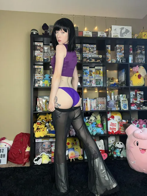 Thumbnail blightbrat Unveils Swimsuit Nico from One Piece | Cosplaybutts Category